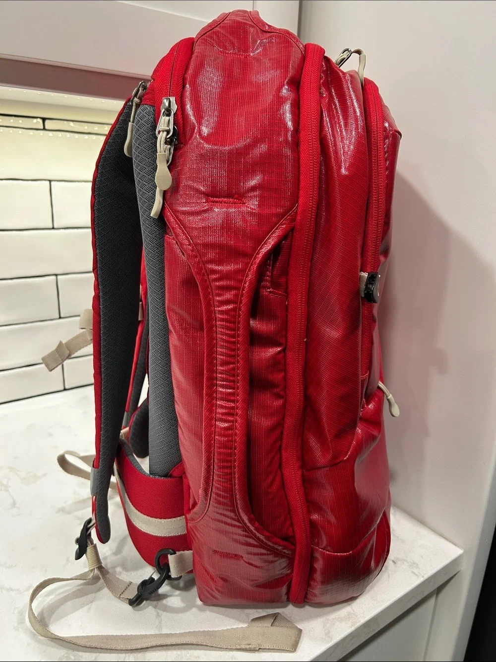 RARE 35L Adventure 20'' Travel Backpack Ripstop Red NWOT‎